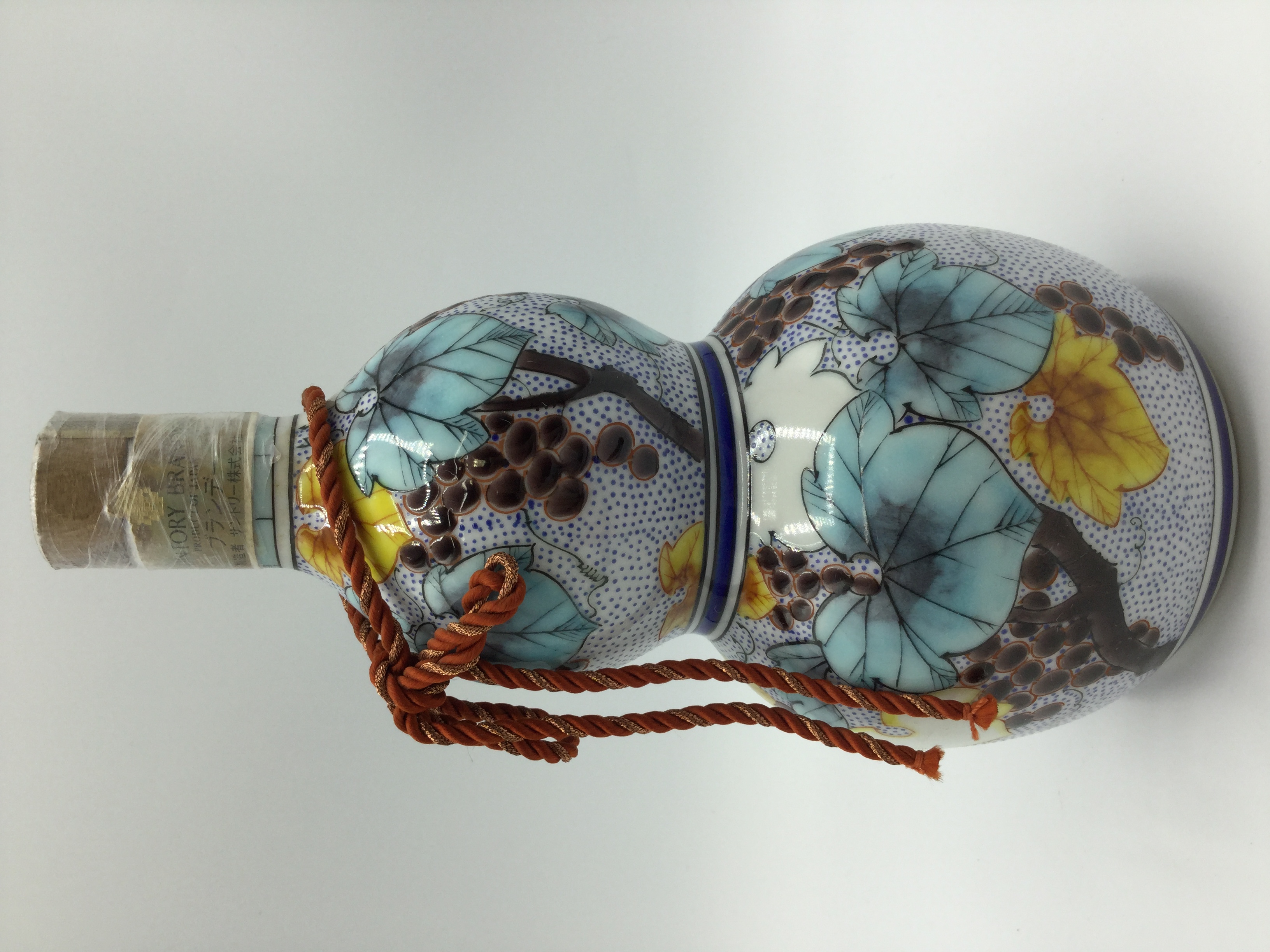 サントリー 特製ブランデー 九谷焼ボトル 千成型葡萄文　　　　　　　　SUNTORY BRANDY Kutani-yaki Porcelain gourd bottle