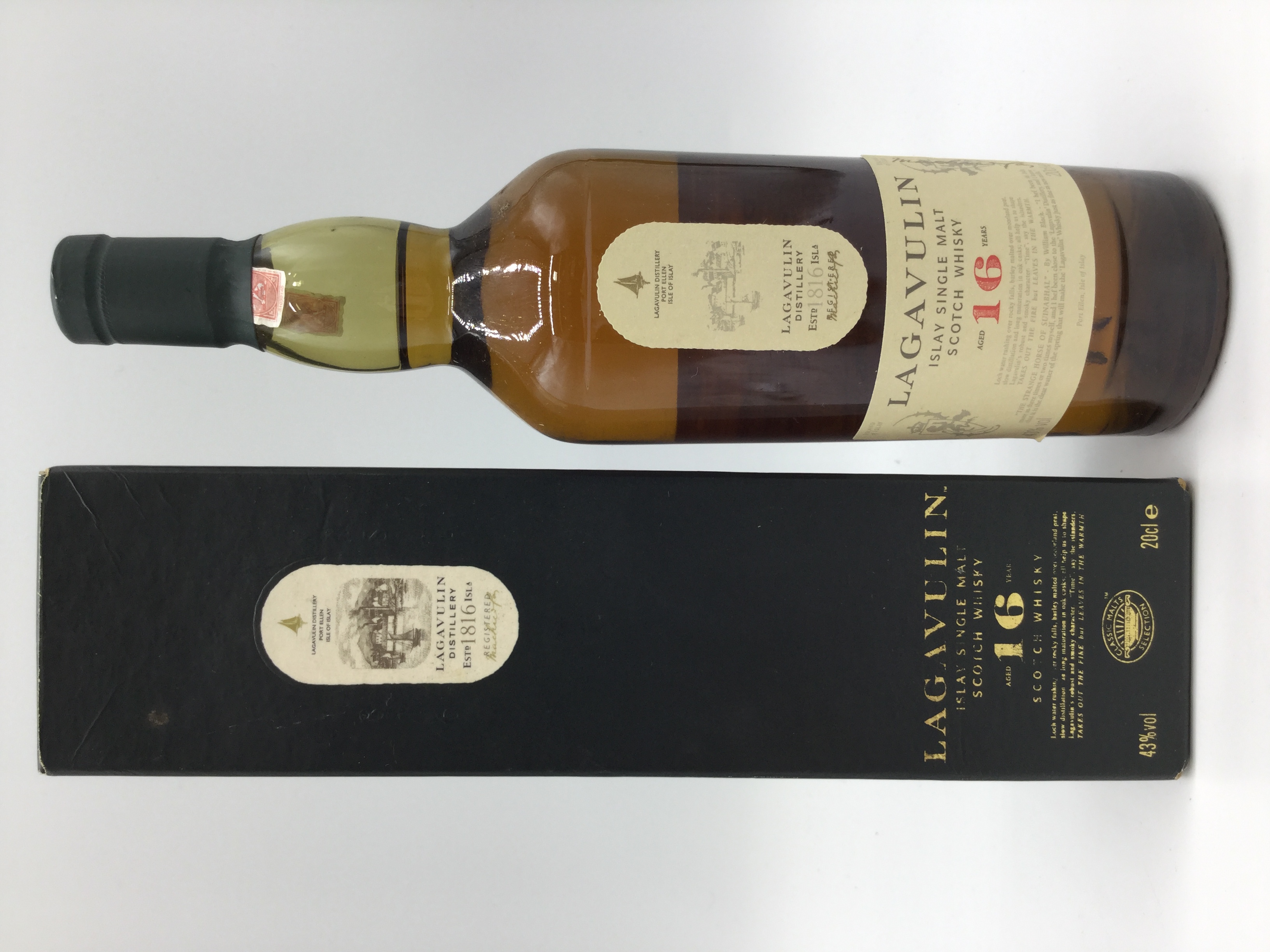 ラガヴーリン 16年（200ml）　　　LAGAVULIN　16 years old(200ml）