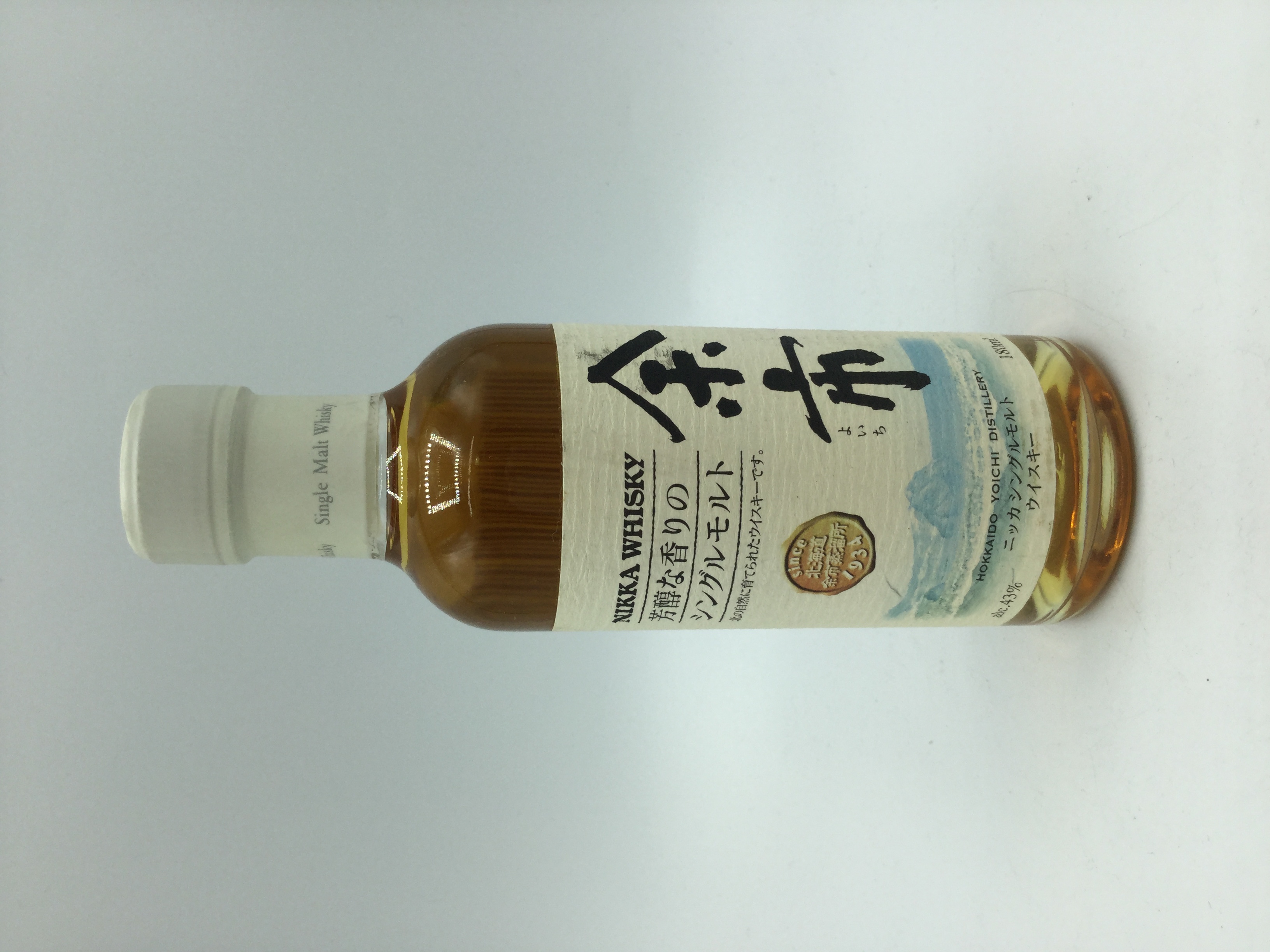 ニッカシングルモルト 余市 180ml　　　　　　　　　　　　　　　NIKKA SINGLE MALT YOICHI 180ml